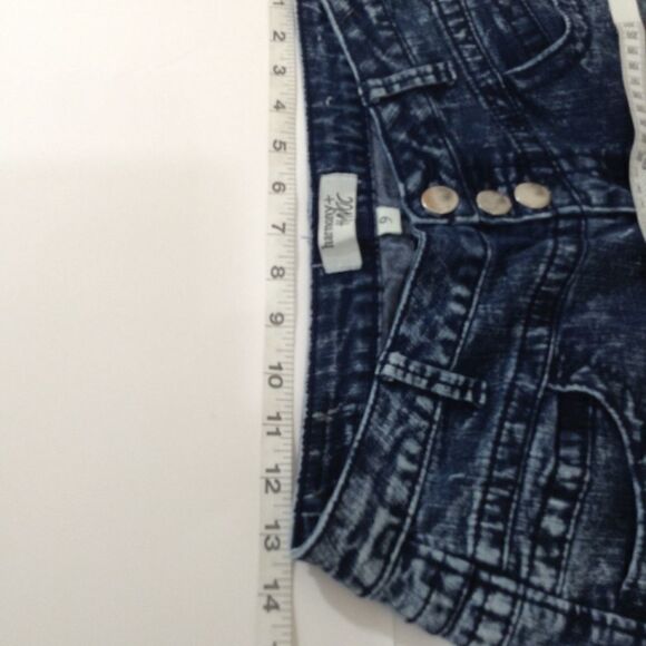 Harmony + Havoc Acid Washed Skinny Jeans Size 9 - Picture 6 of 7